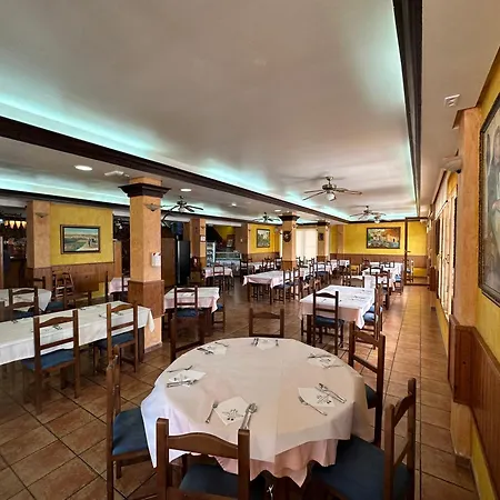ホテル Restaurante Canos De La Alcaiceria